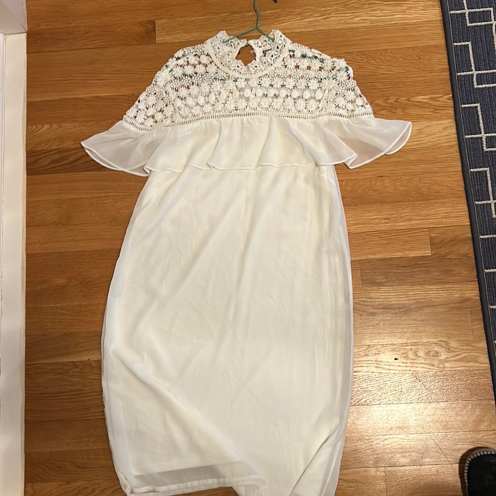 Vero Moda White dress with broderie sleeves